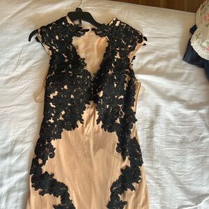 Gorgeous gown! Never worn size 6